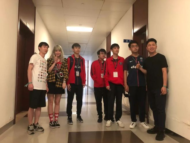 里程碑： Top Esports 取得 LPL 9000击杀成就